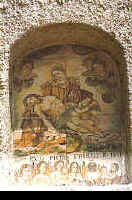 Icona di manifattura vietrese, probabile ex-voto, raffigurante la "Piet" - Ph.  ENZO MAIELLO 1998
